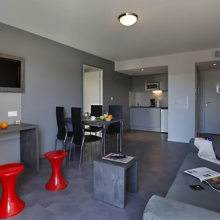 Ξενοδοχείο με διαμερίσματα Vacanceole - Le Terral - Montpellier Sud 3*