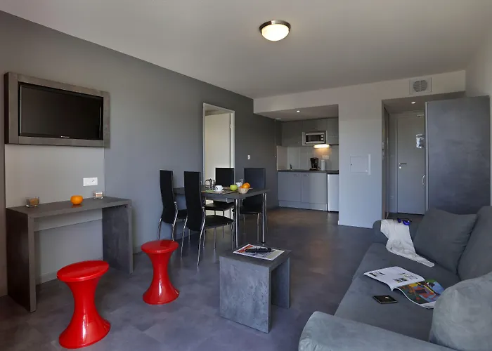 Aparthotel Vacanceole - Le Terral - Montpellier Sud 3*